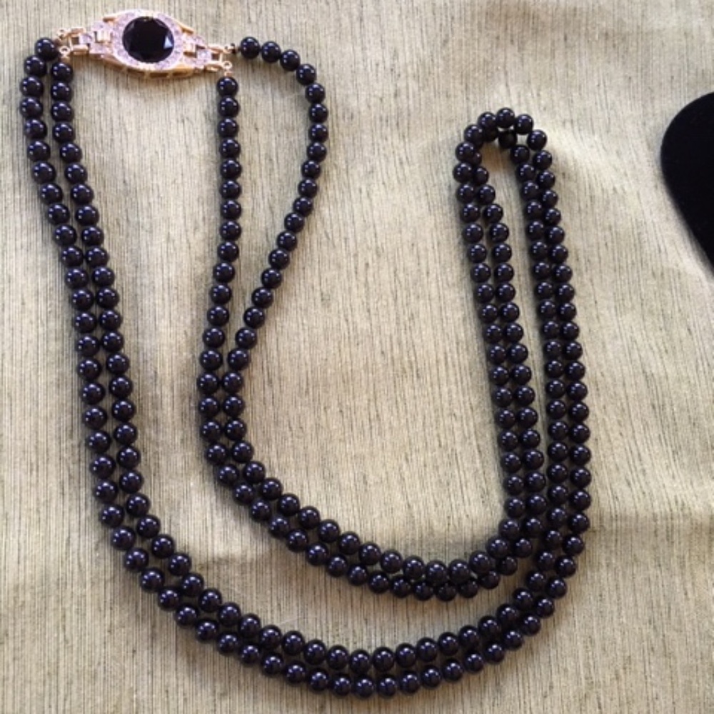 VINTAGE ELEGANT BLACK ONYX W/ Art Deco CLASP MINT